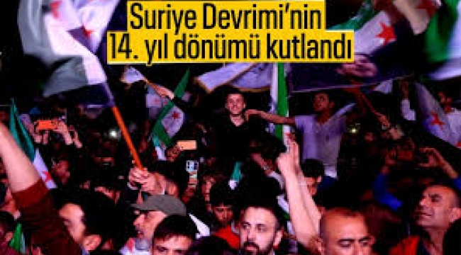 Suriye’de devrimin yıldönümü! Şam’da coşkulu kalabalık: Özgür ordu da kutlamalarda 